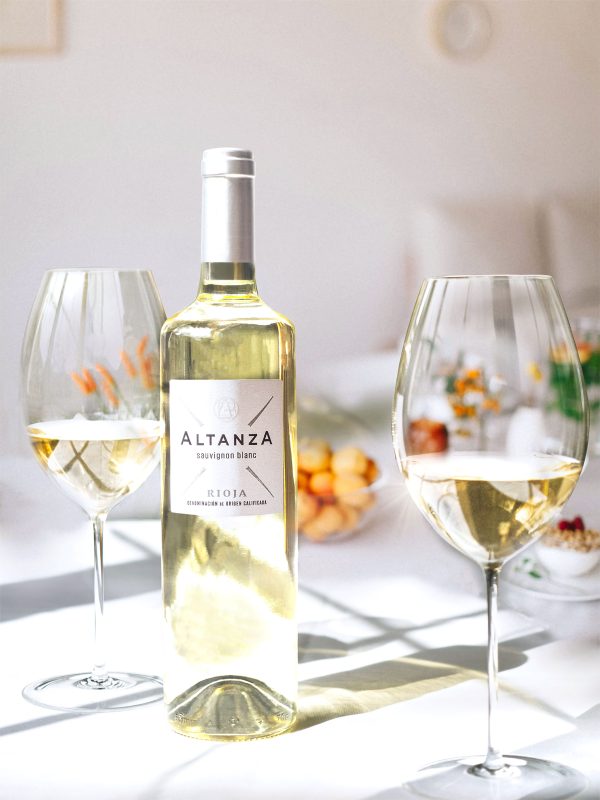 Altanza Sauvignon Blanc - Image 2